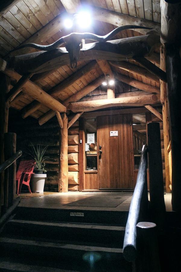 Rock Lake Lodge Rock Lake Lodge Provincial Park Extérieur photo