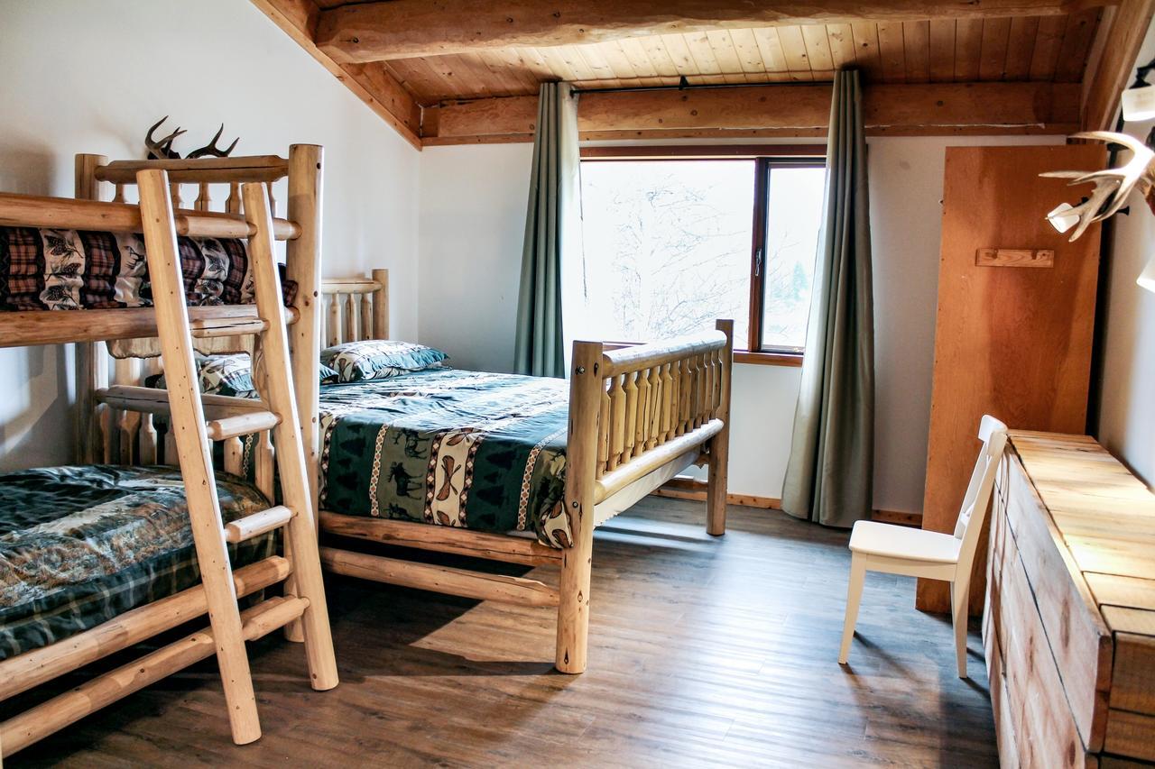 Rock Lake Lodge Rock Lake Lodge Provincial Park Extérieur photo
