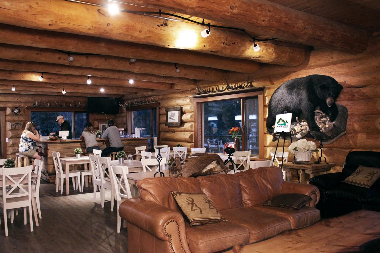 Rock Lake Lodge Rock Lake Lodge Provincial Park Extérieur photo