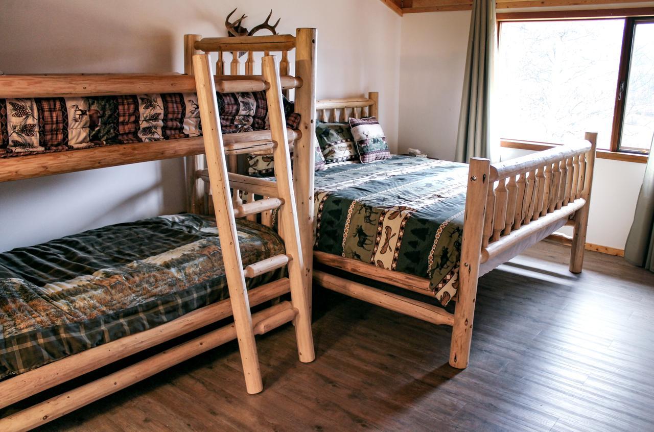 Rock Lake Lodge Rock Lake Lodge Provincial Park Extérieur photo